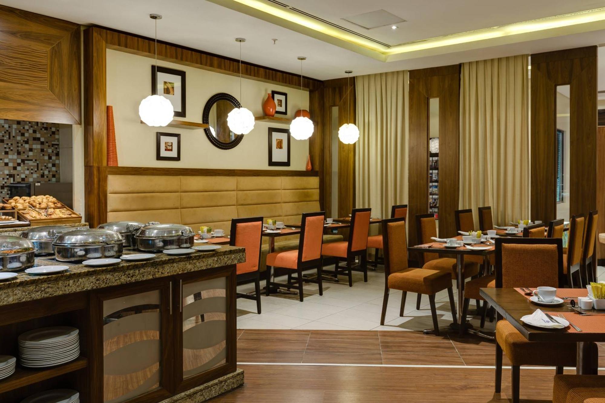Protea Hotel By Marriott Ikeja Select Lagos Exterior photo