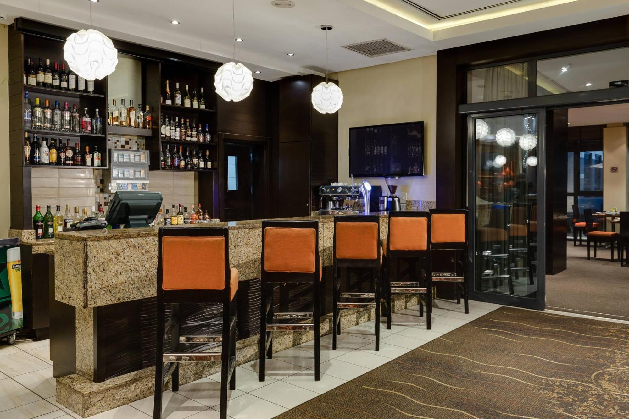 Protea Hotel By Marriott Ikeja Select Lagos Exterior photo