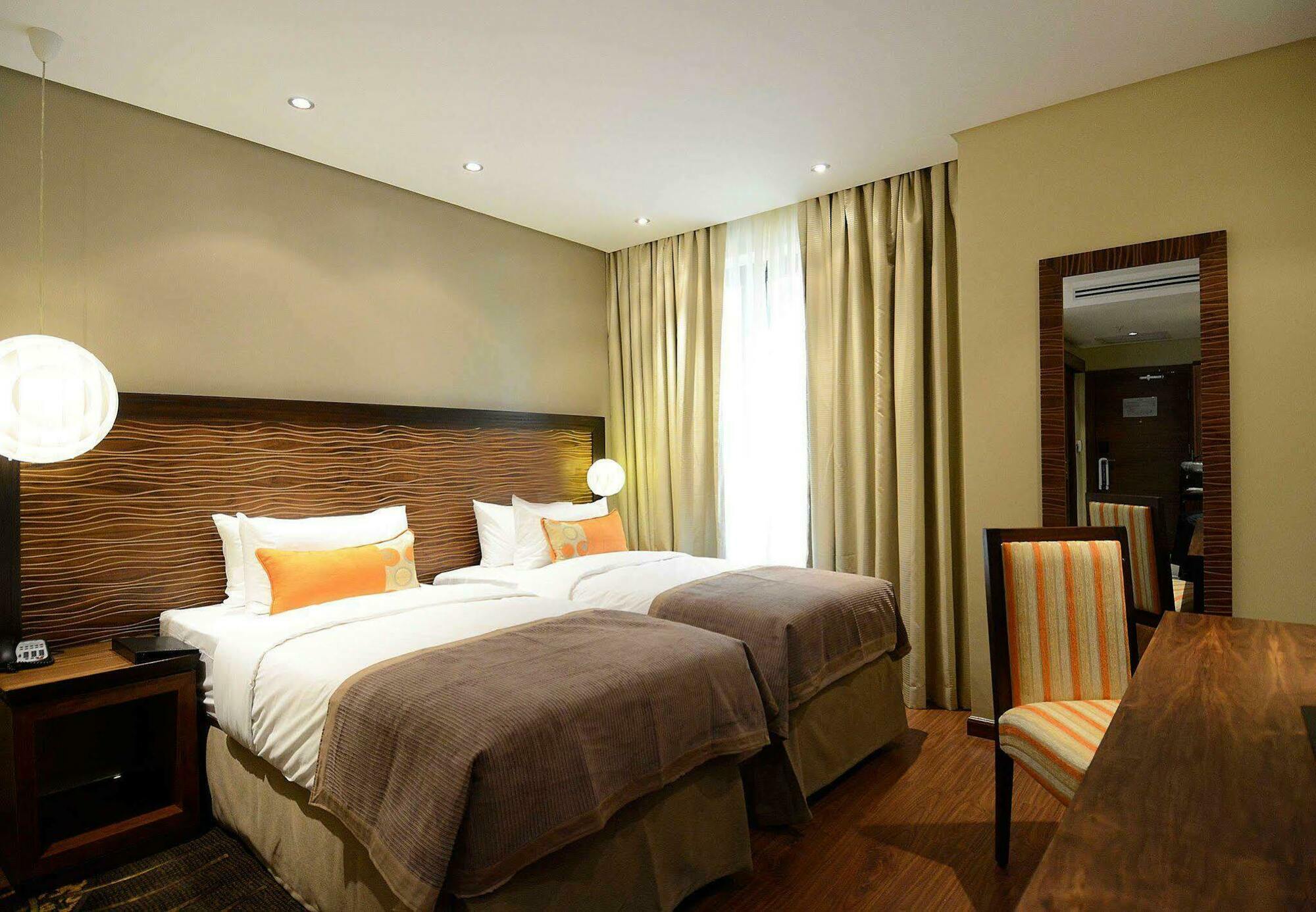 Protea Hotel By Marriott Ikeja Select Lagos Exterior photo